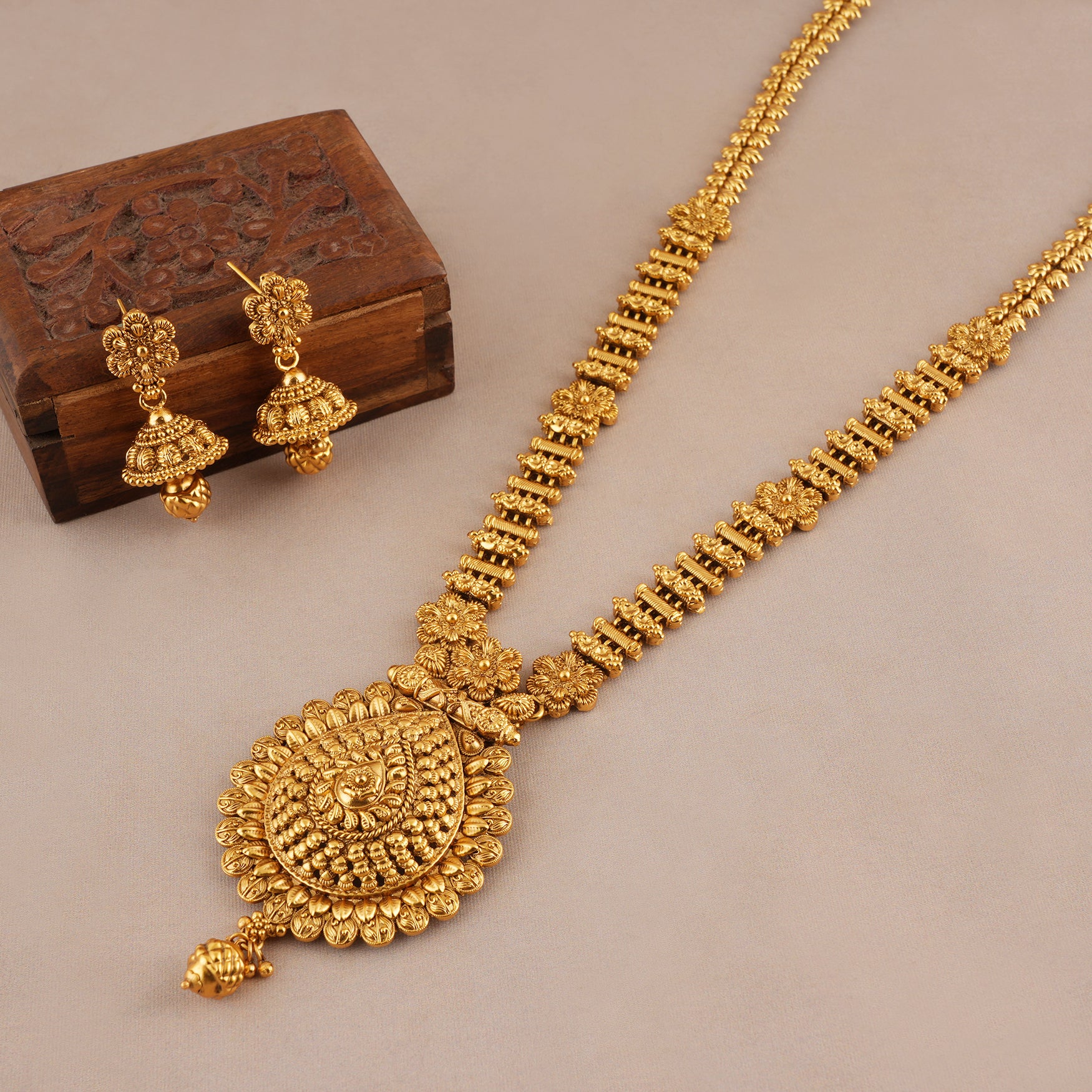 Long antique gold plain necklace set with jhumka earring