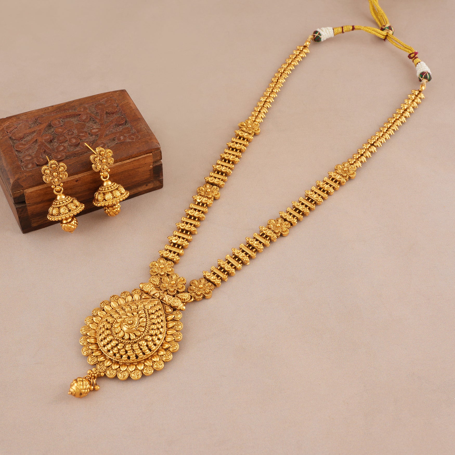 Long antique gold plain necklace set with jhumka earring