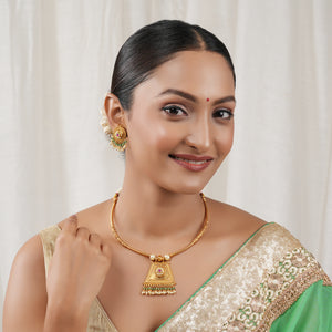 Stunning antique gold stone hasli necklace set