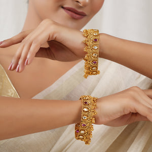 Beautiful kundan antique gold stone bangle set