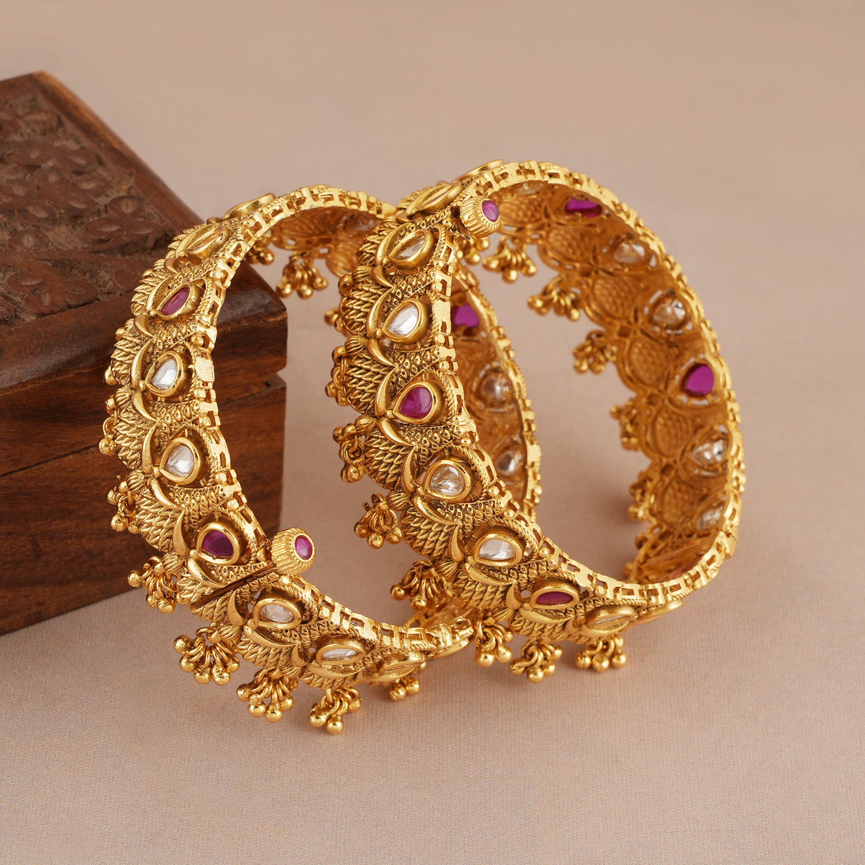 Beautiful kundan antique gold stone bangle set