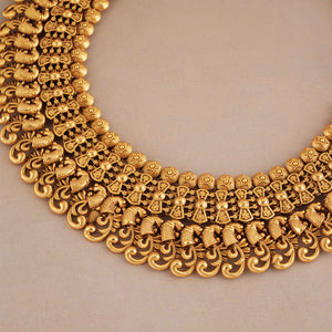 Amazing plain antique gold intricate choker necklace set