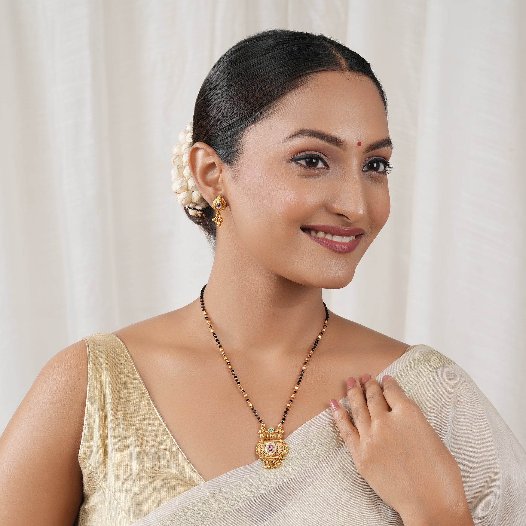 Traditional antique gold high polish mangalsutra set