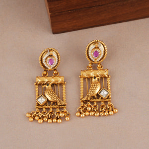 Beautiful stone antique gold plated pendant set