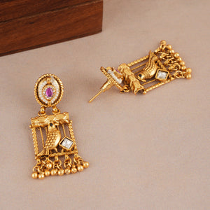 Beautiful stone antique gold plated pendant set