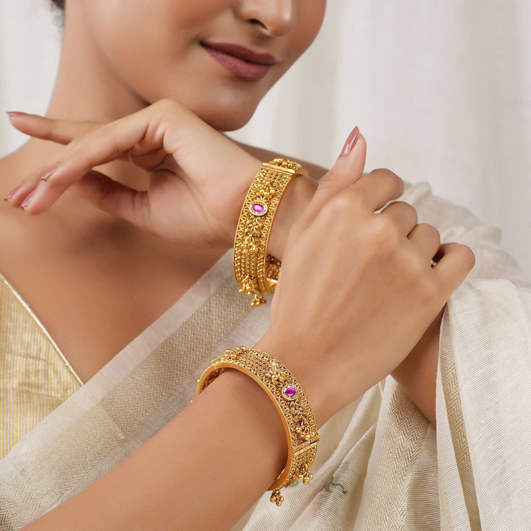 Amazing antique gold stone broad openable bangle set