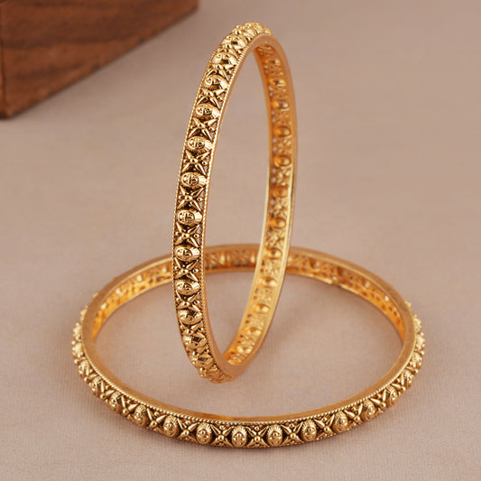 Traditional plain antique gold bangle set