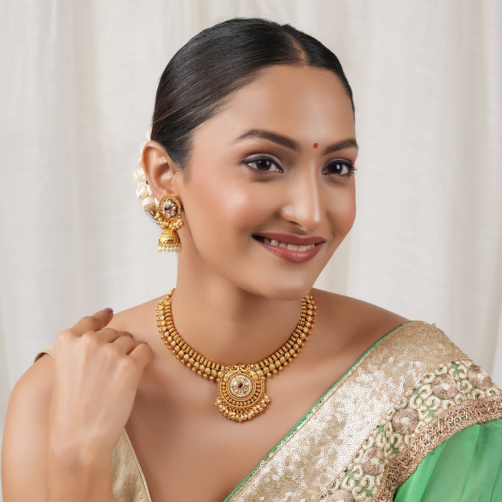 Stunning traditional antique gold floral kundan necklace set