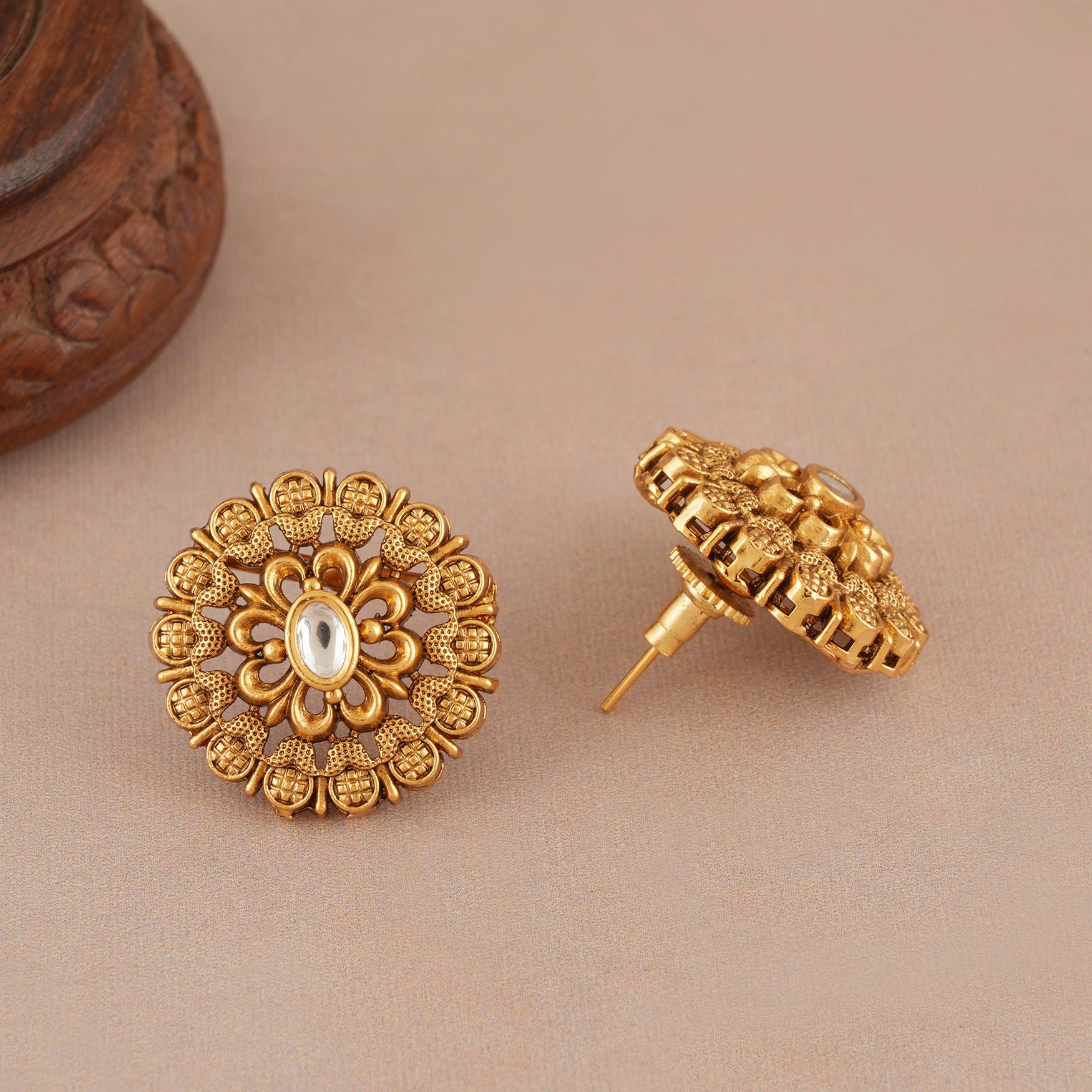 Beautiful antique gold kundan floral stud earring