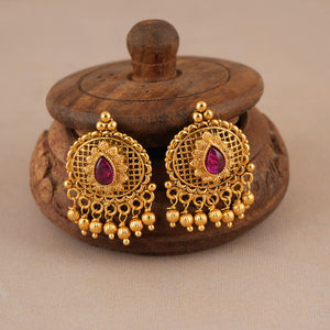 Beautiful antique gold traditional stone necklace set