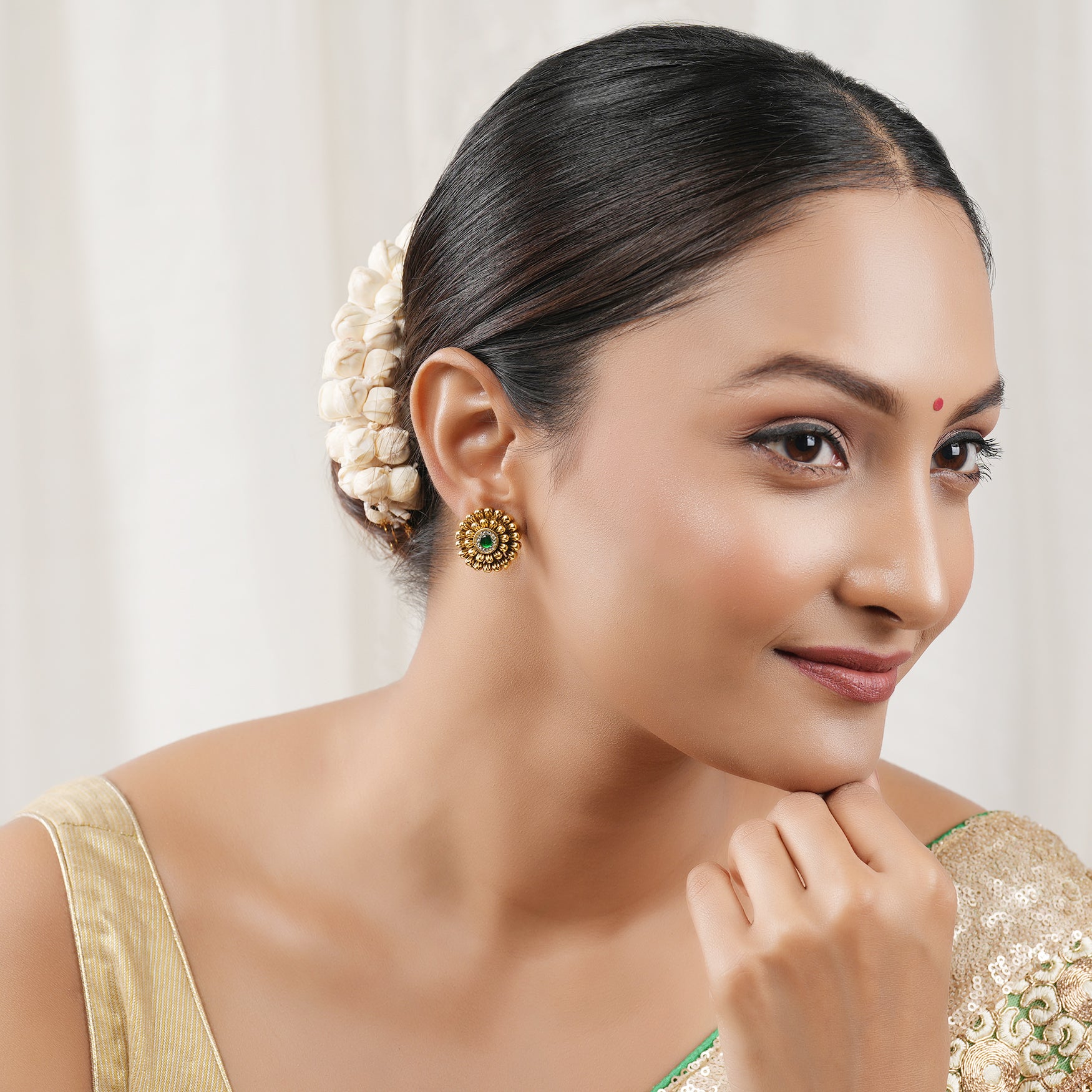 Cute elegant floral antique gold green stone stud earring