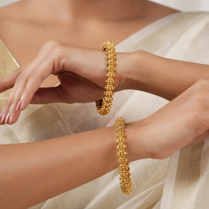 Beautiful plain antique gold intricate bangle set