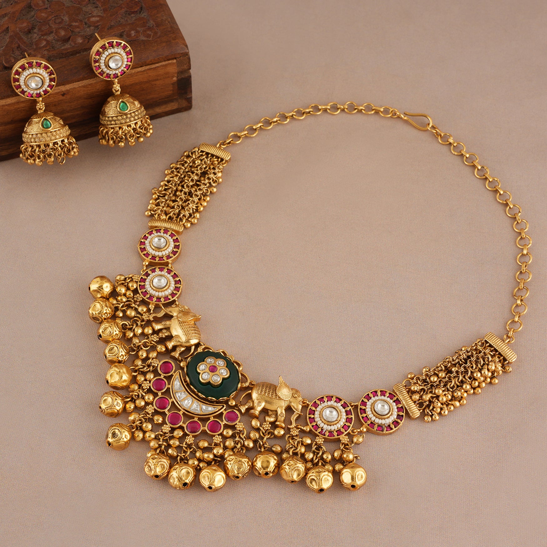 Stunning antique gold multicolor stone rajwadi necklace set
