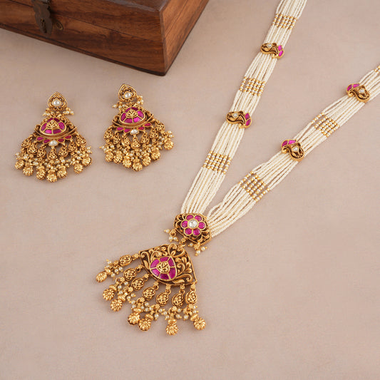 Stunning pearl antique gold rajwadi necklace set