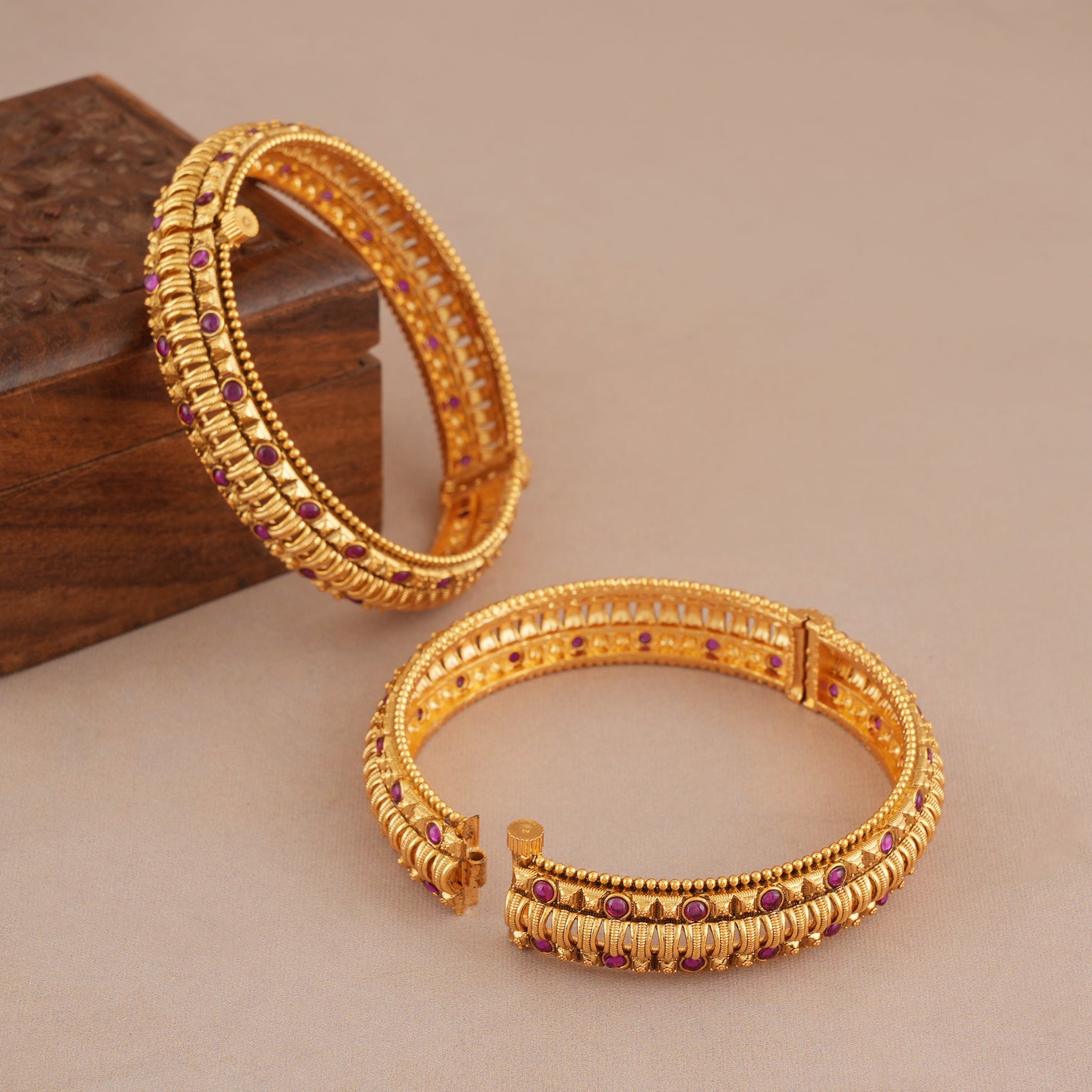 Beautiful openable ruby stone antique gold bangle set