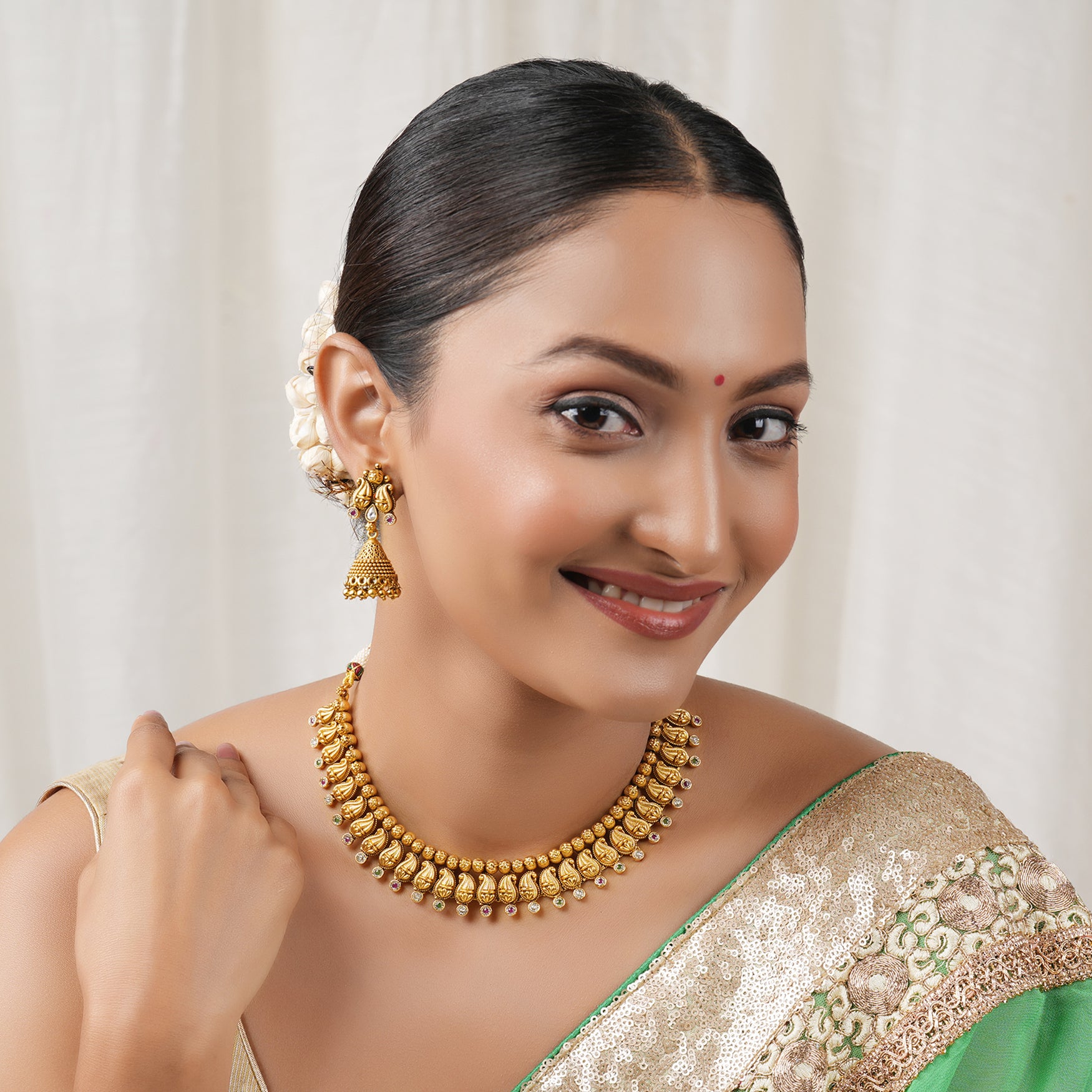 Beautiful paisley antique gold stone necklace set