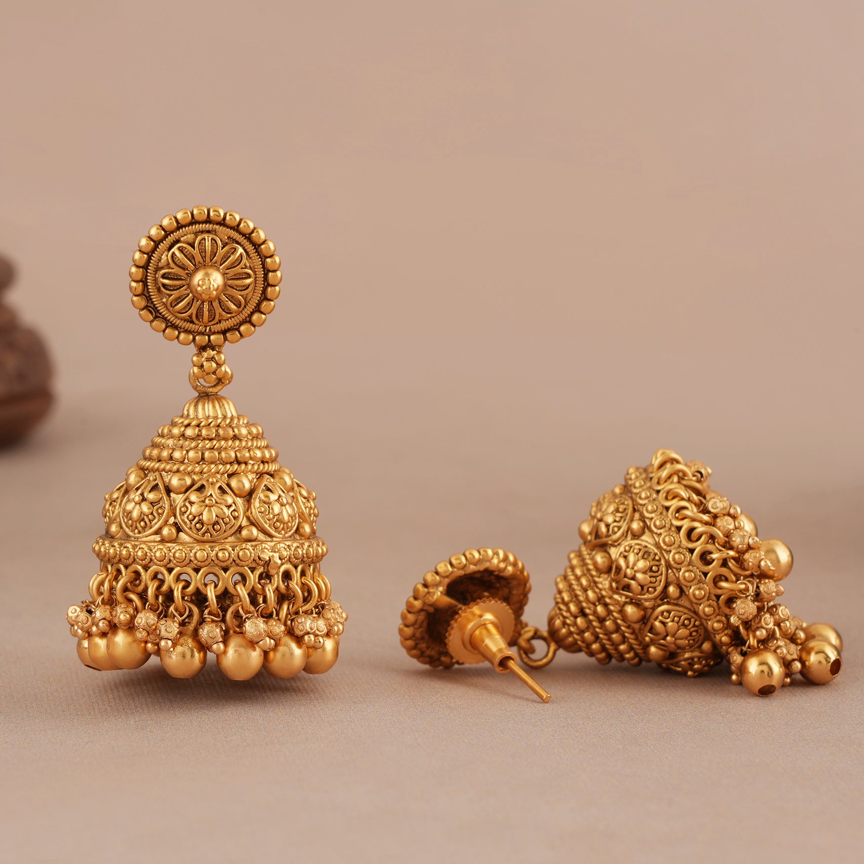 Stunning plain antique gold traditional choker necklace set