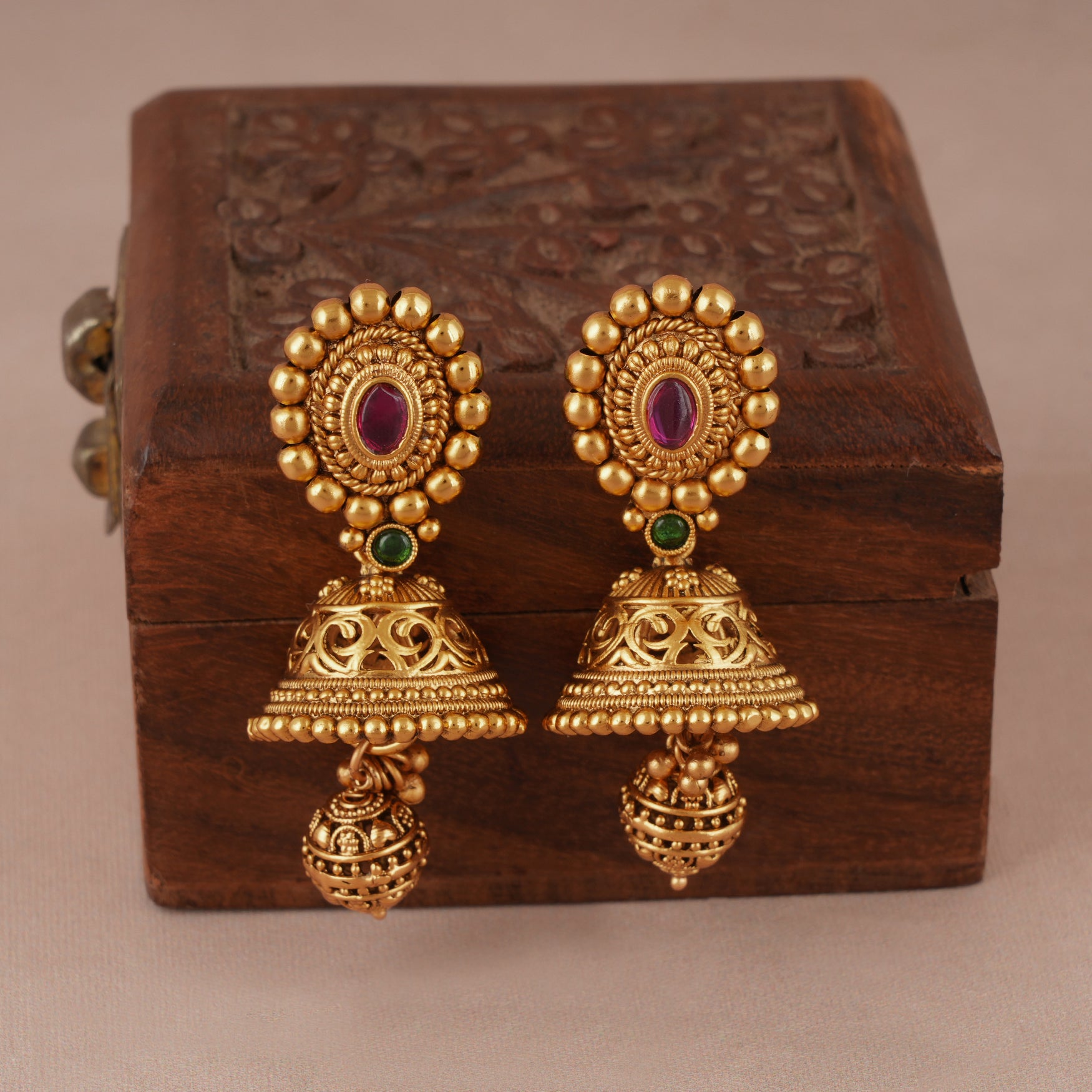 Stunning antique gold stone choker necklace set