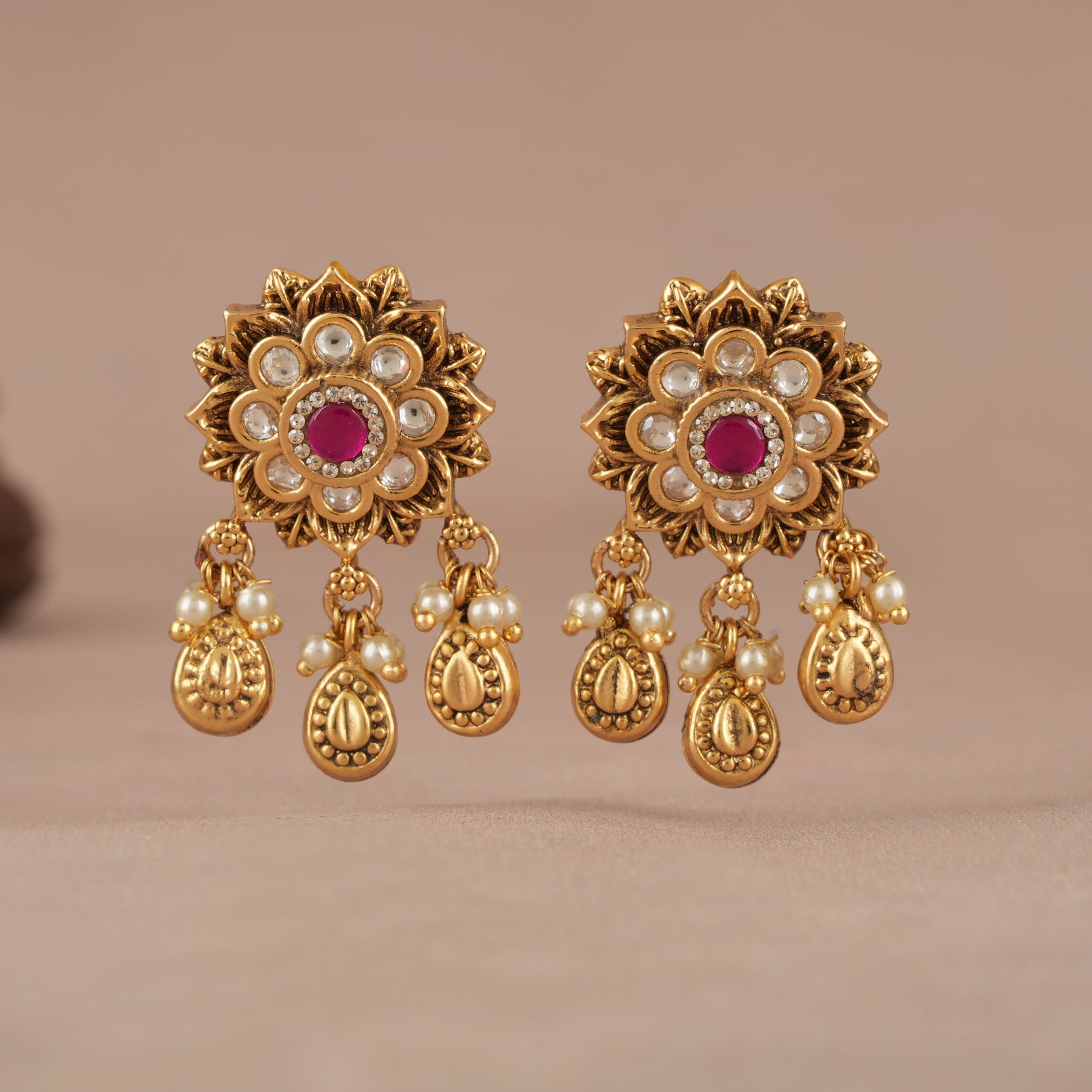 Cute antique gold plated  kundan earring