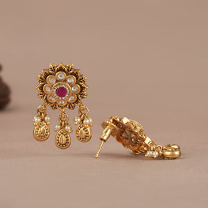 Cute antique gold plated  kundan earring
