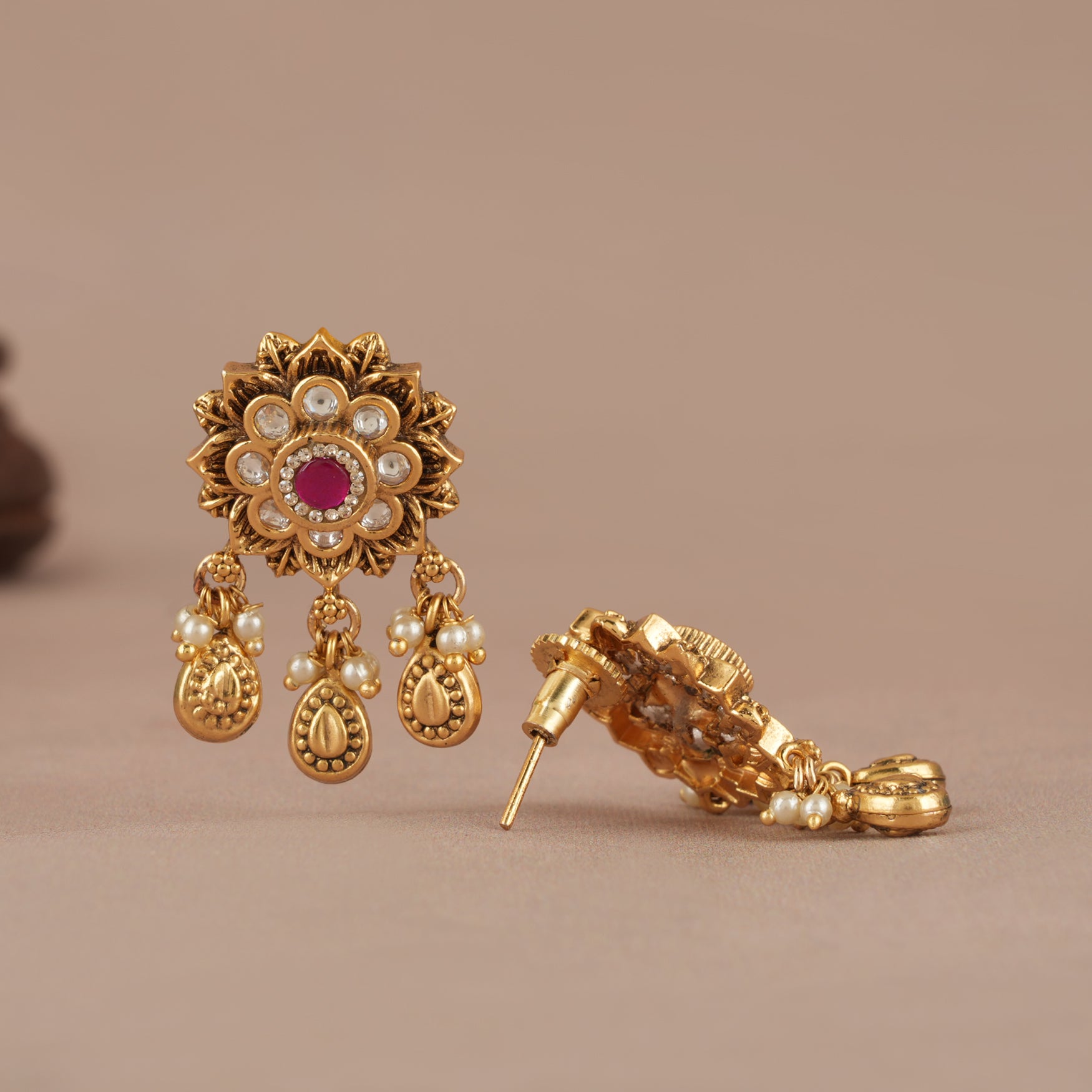 Cute antique gold plated  kundan earring