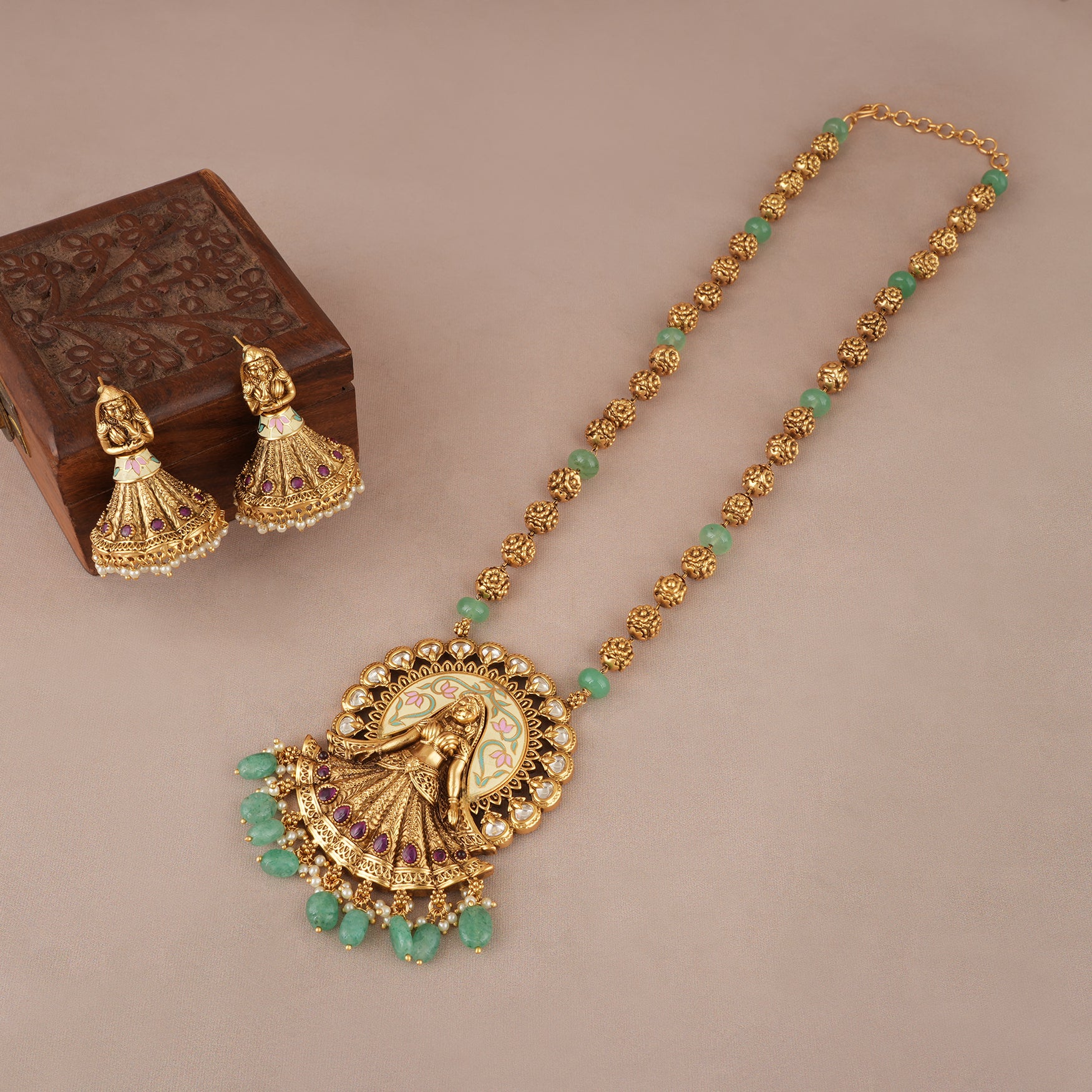 Stunning antique gold long dulhan stone necklace set