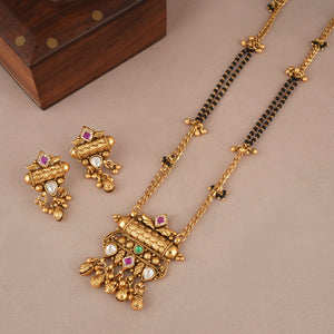 Long antique gold stone mangalstura set