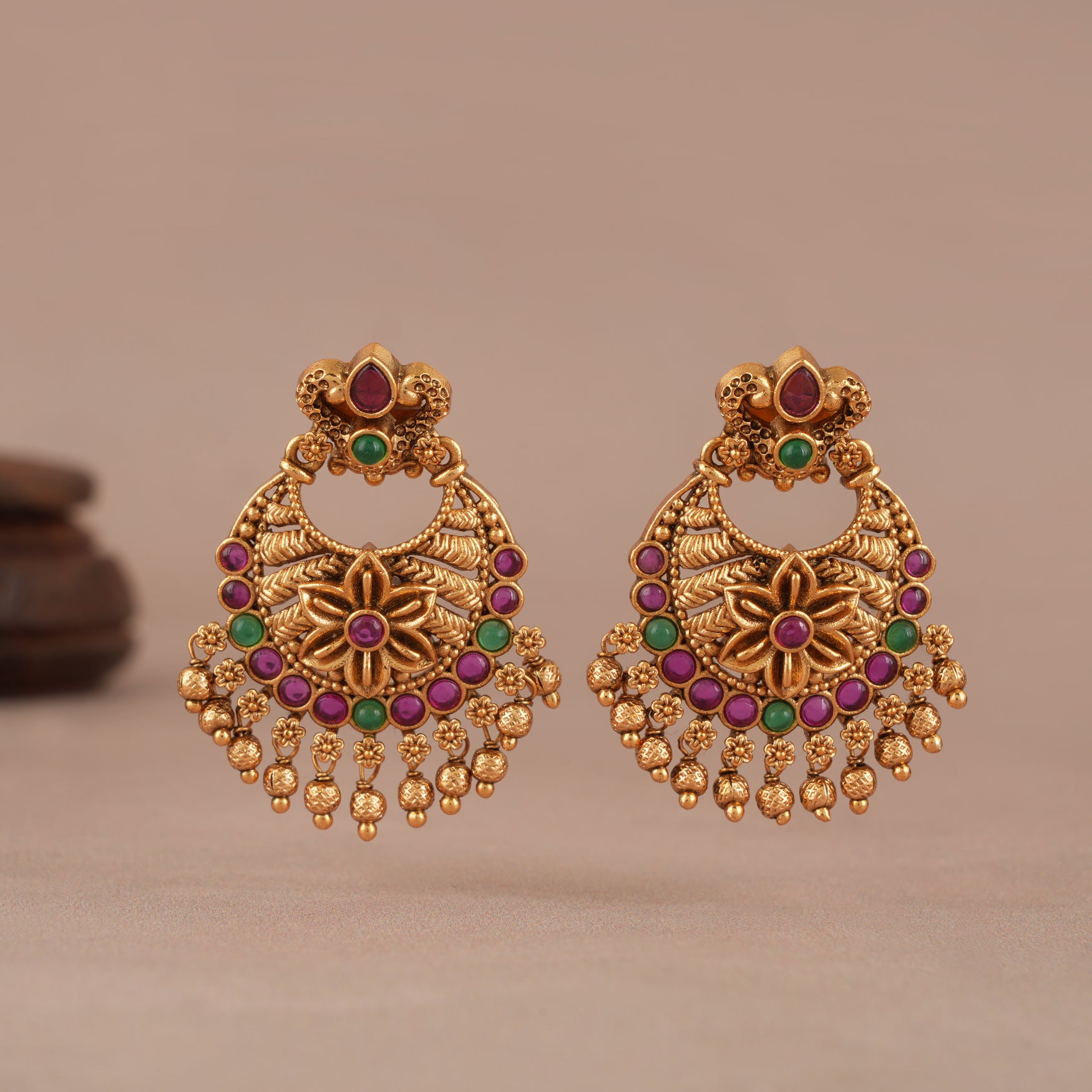 Cute antique gold multicolor earring