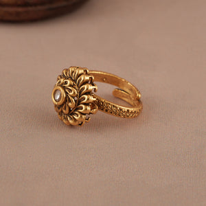 Cute floral antique gold kundan finger ring