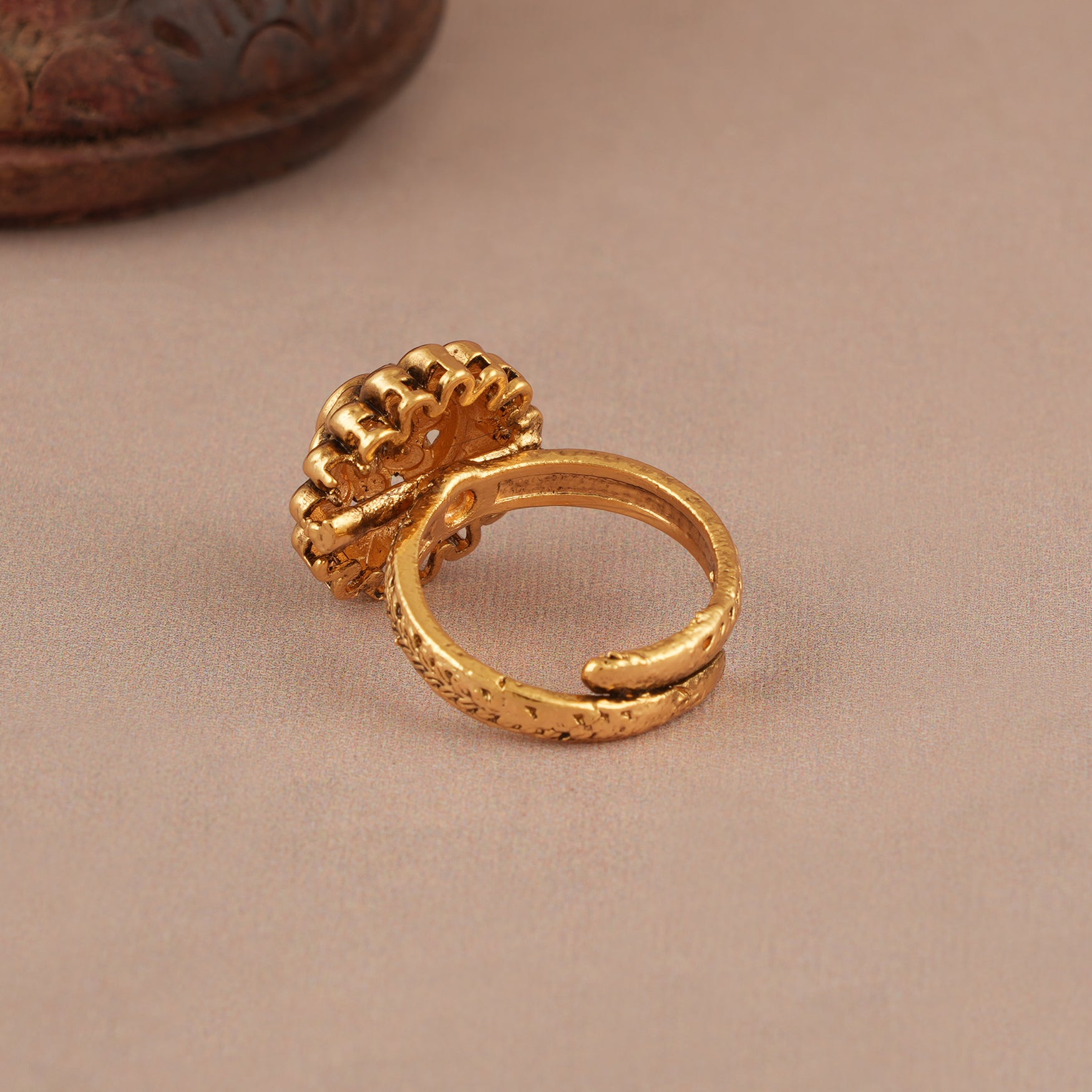 Cute floral antique gold kundan finger ring