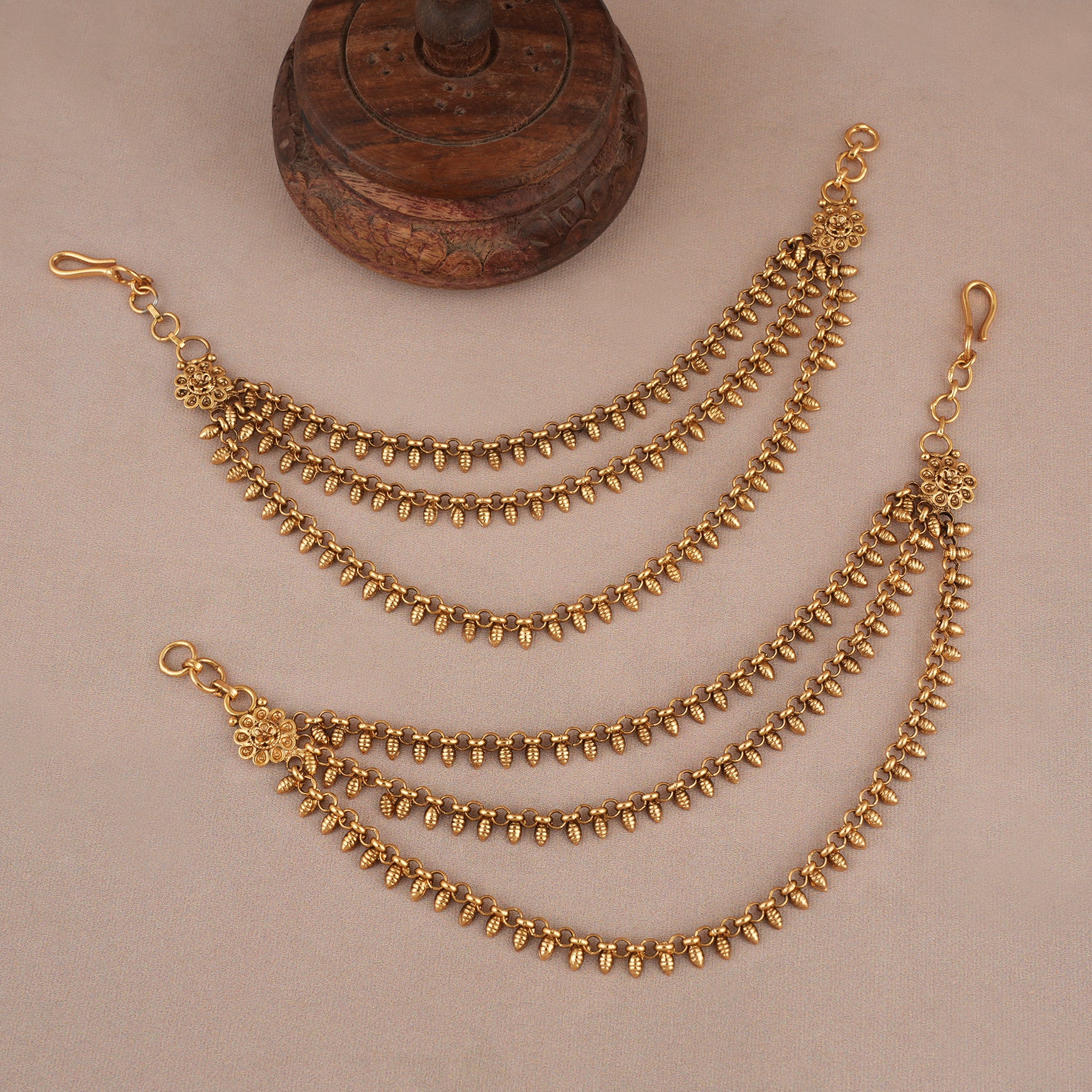 Three layer antique gold plain ear chain