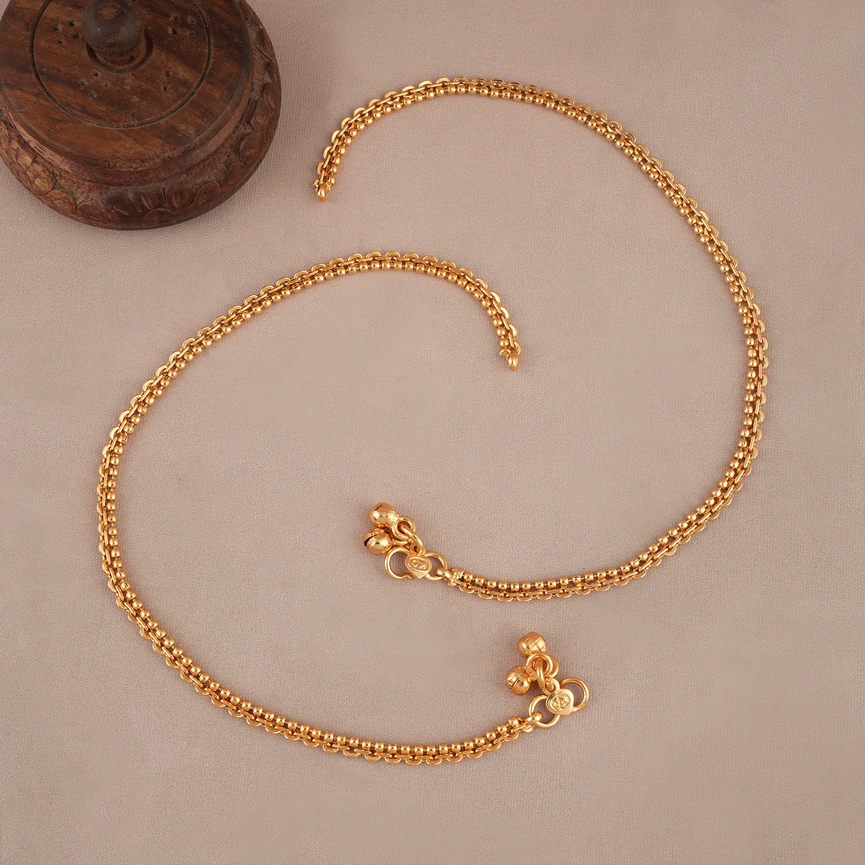 Delicate plain antique gold single line anklet