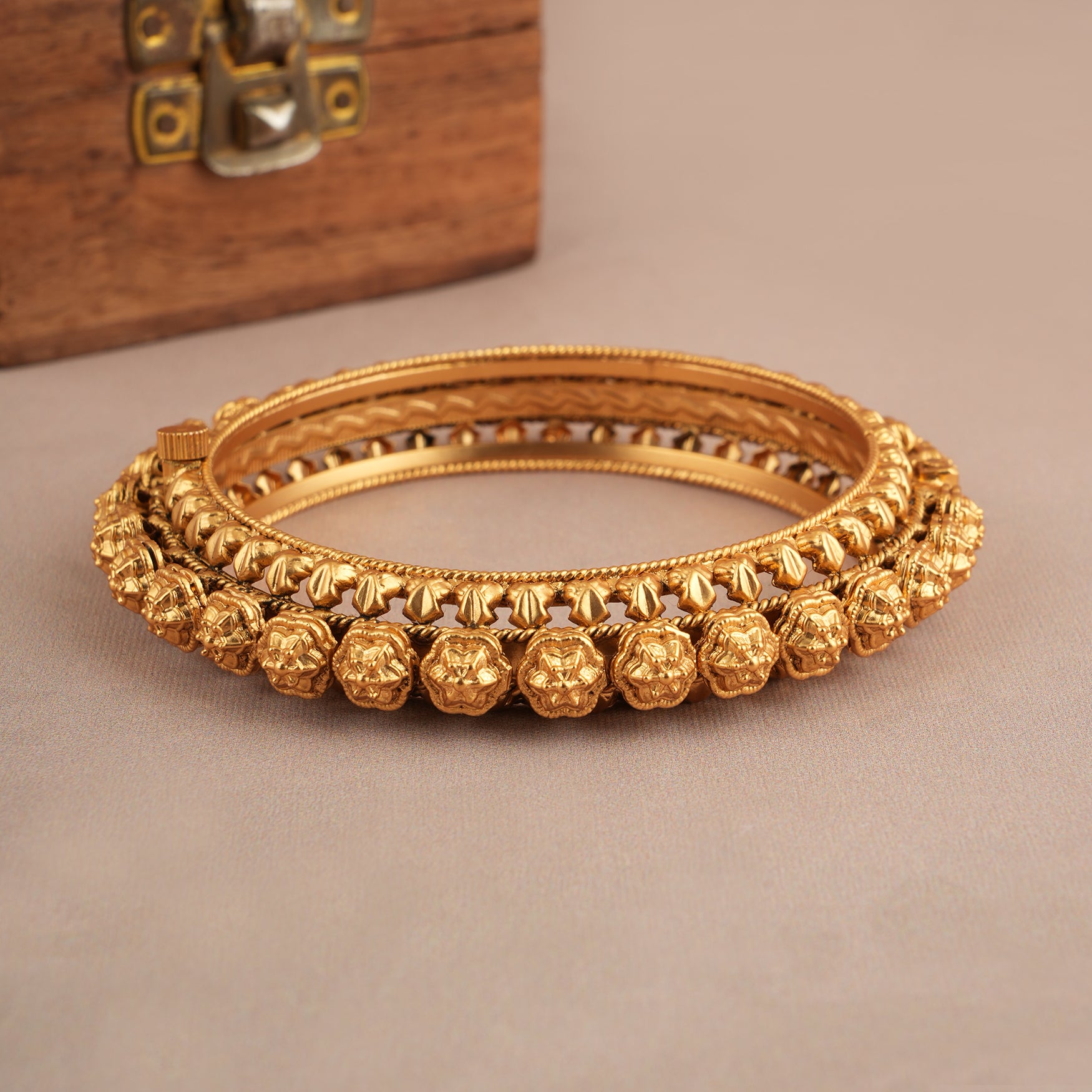 Stunning plain antique gold pacheli kada bangle