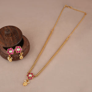 Delicate floral antique gold stone pendant necklace set
