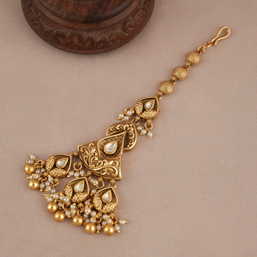 Antique Gold Long Kundan Maangtika
