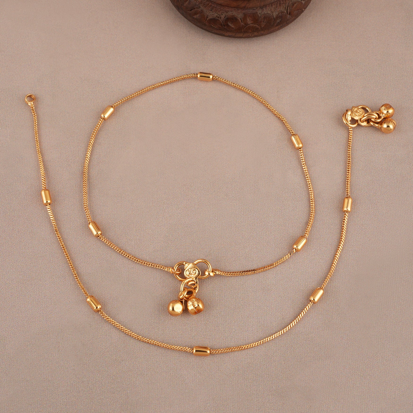 Plain antique gold delicate anklet