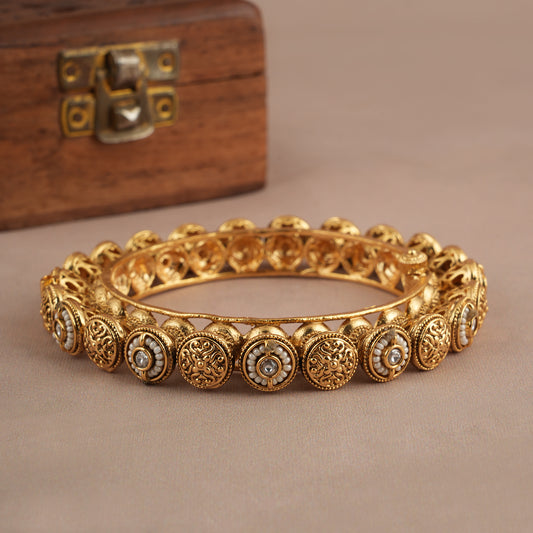 Stunning antique gold kundan pacheli kada bangle