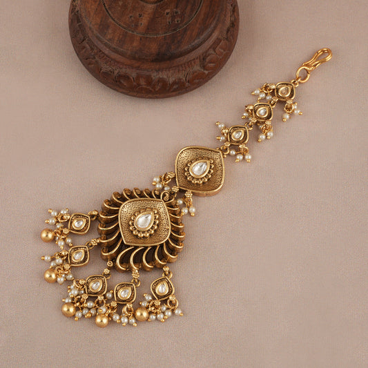 Amazing antique gold kundan maangtika