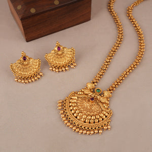 Long stunning plain antique gold necklace set
