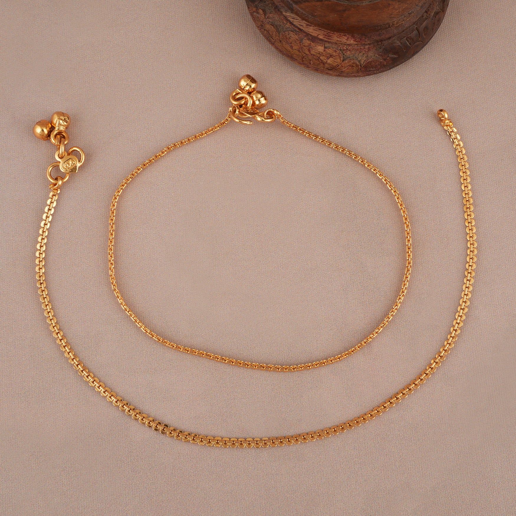 Delicate antique gold spiral anklet set