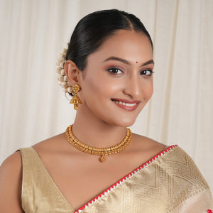 Plain elegant antique gold carved neckalce set