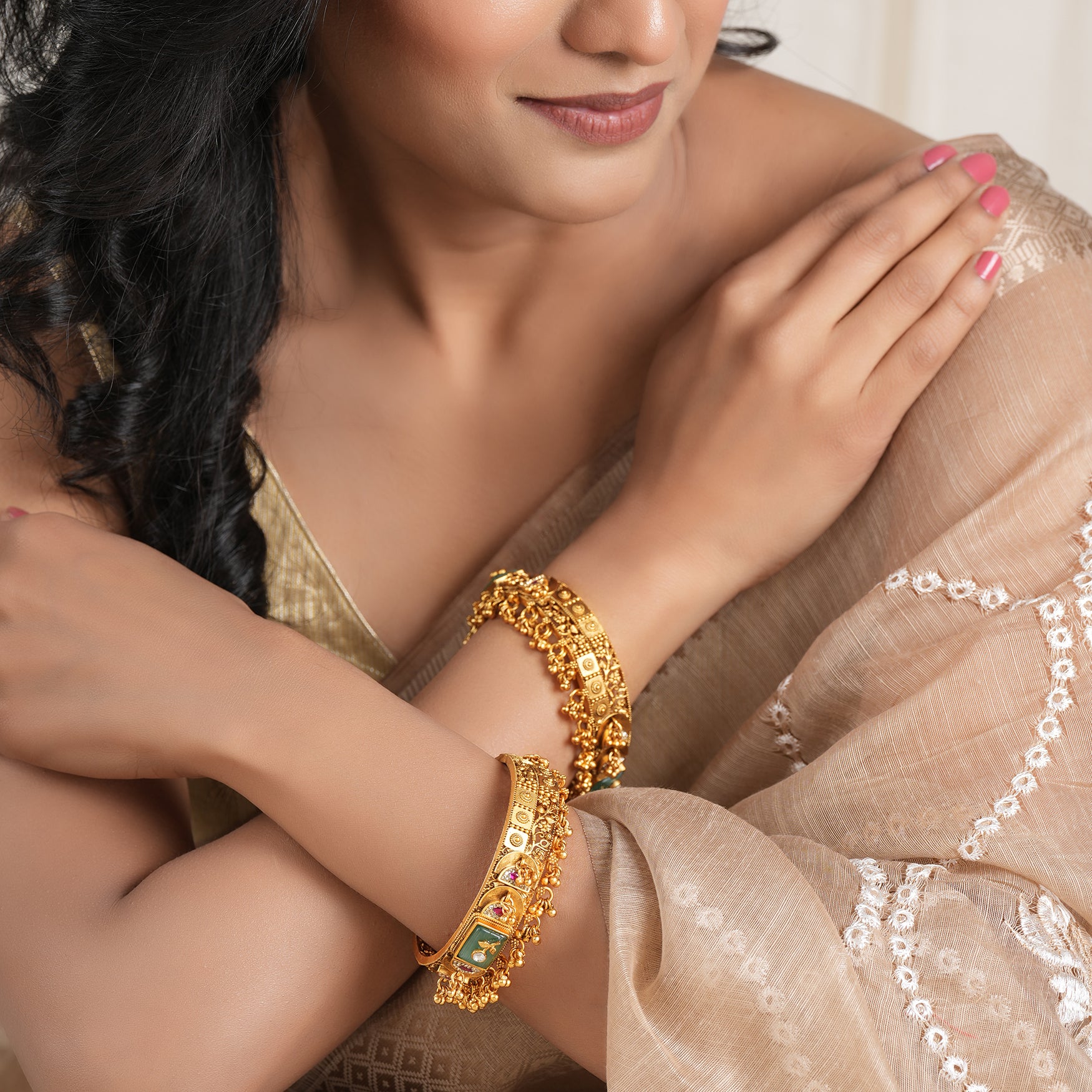 Stunning broad antique gold stone bangle set