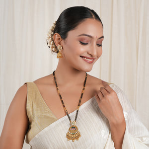 Long kundan stone antique gold magalstura