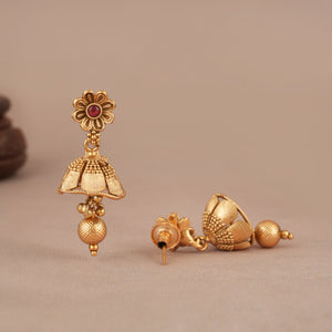 Beautiful antique gold elephant hasli necklace set