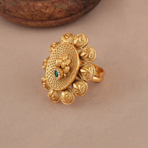 Stunning high gold floral finger ring