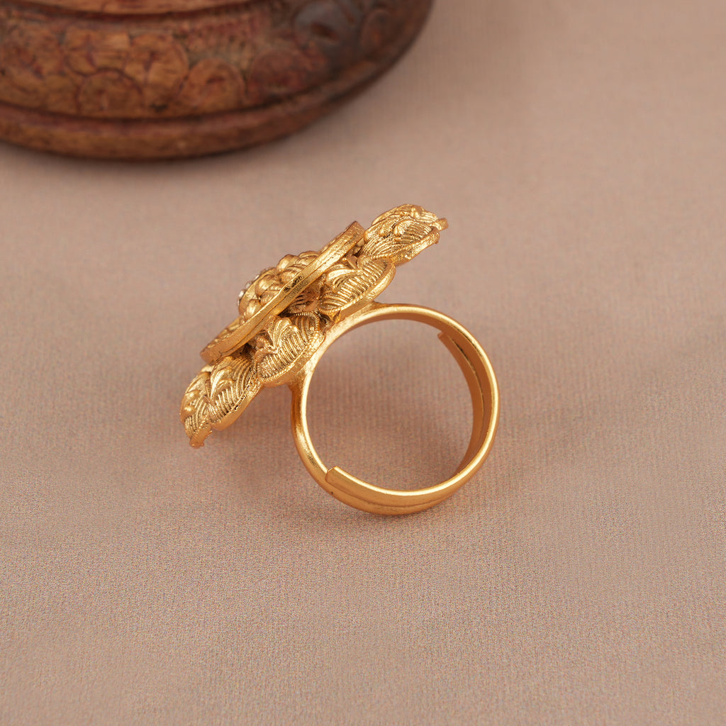 Stunning high gold floral finger ring