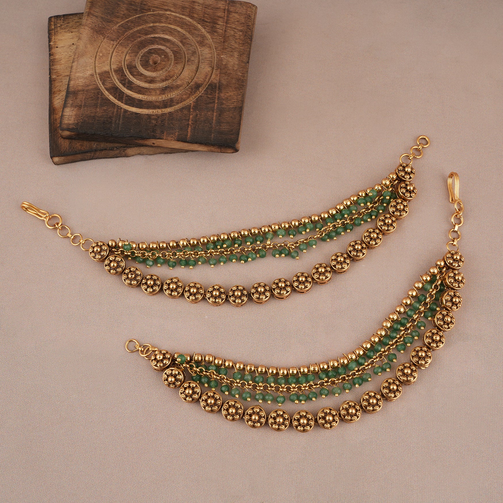 Amazing emerald antique gold three layer ear chain