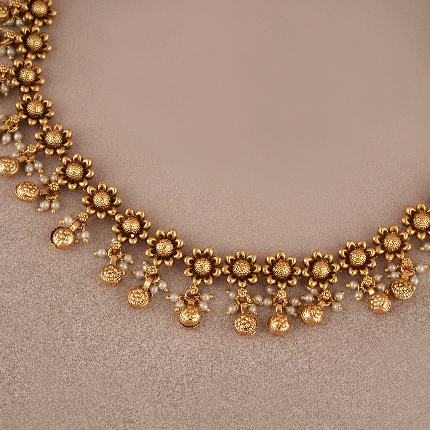 Cute floral antique gold choker necklace set