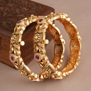 Beautiful stone antique gold intricate bangle set