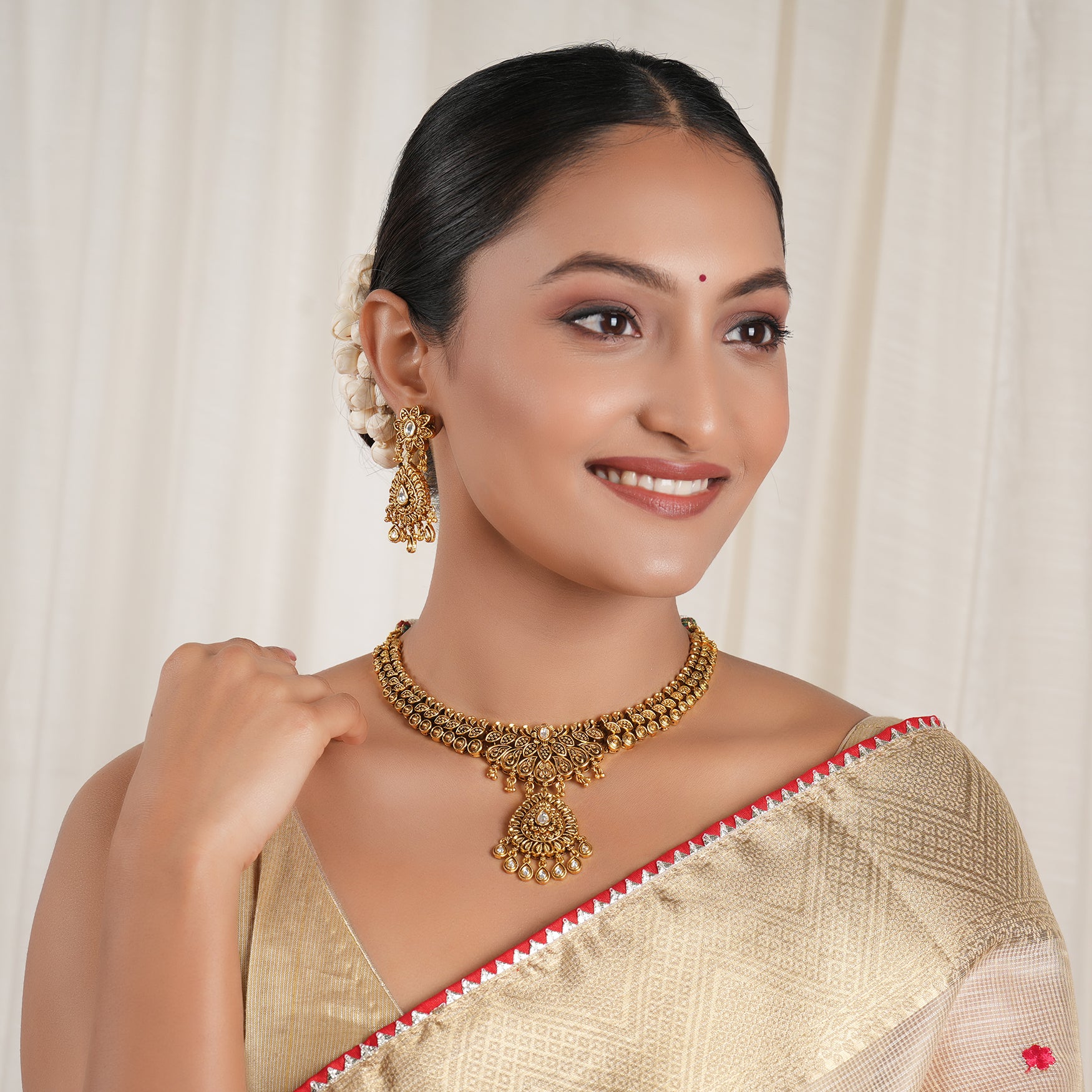 Amazing antique gold kundan necklace set